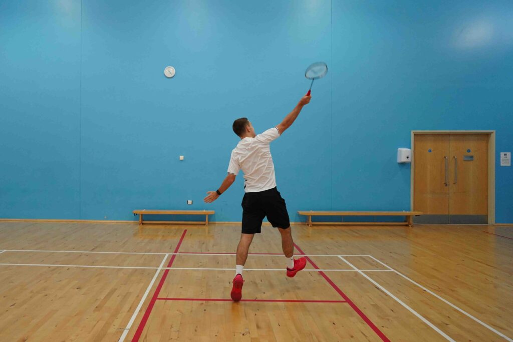 Technique for backhand smash in badminton