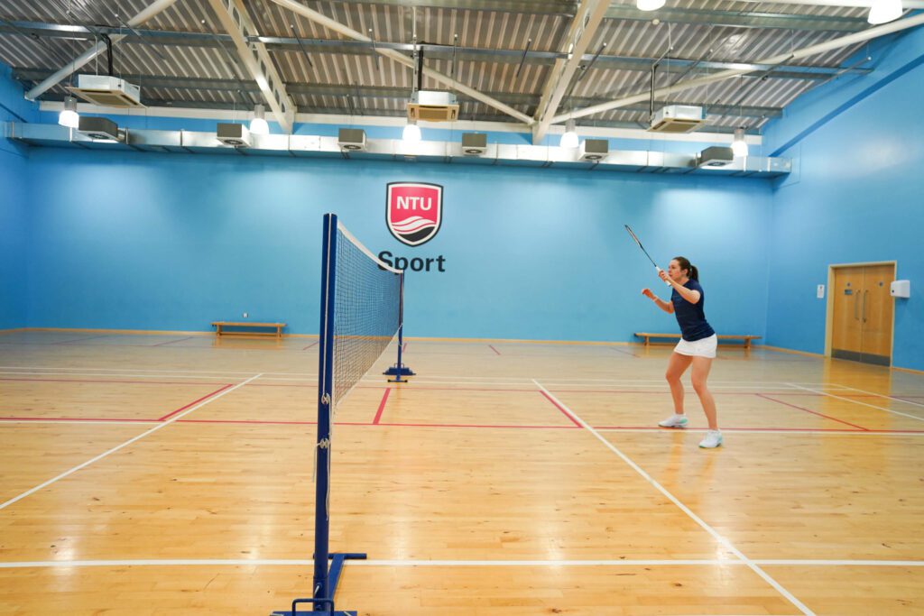 net positioning in badminton