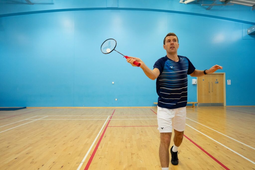 Kevin Sanjaya Sukamuljo return of serve technique on forehand side