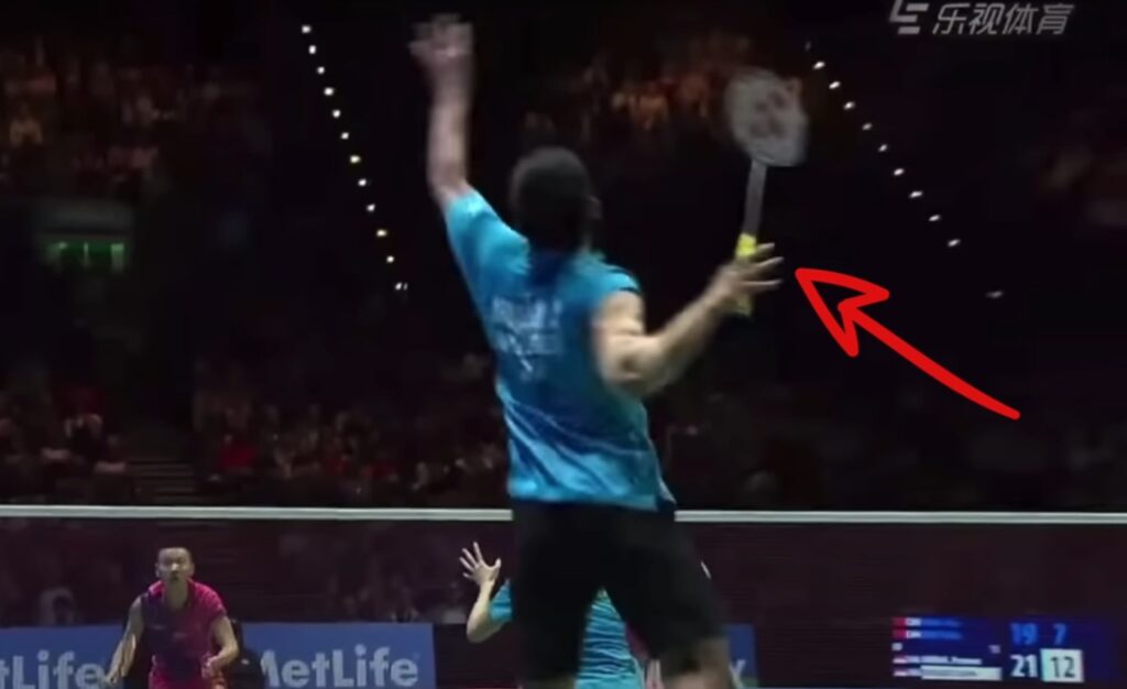 Praveen Jordan relaxed fingers when smashing